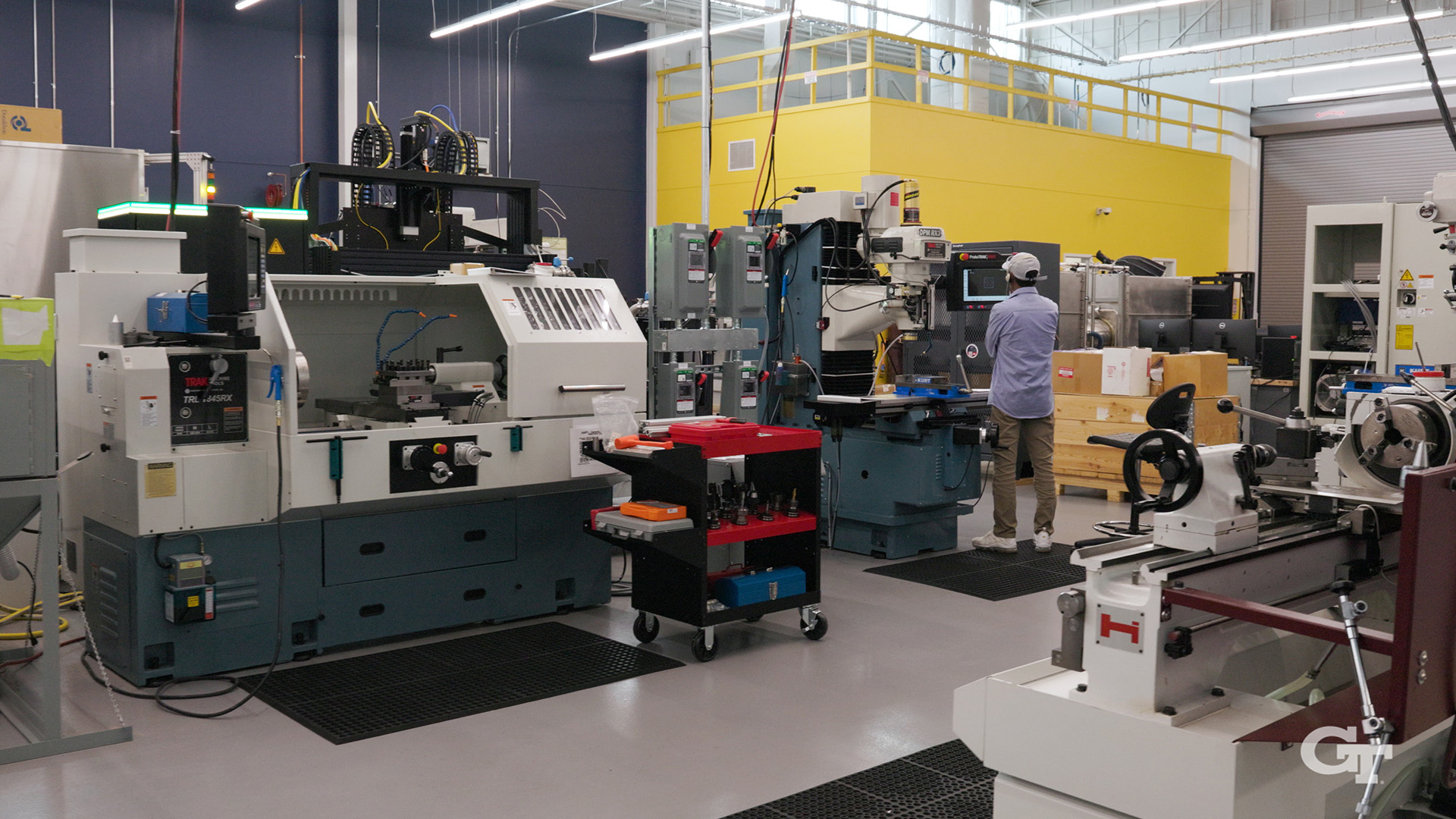 HI-Bay Manufacturing Space